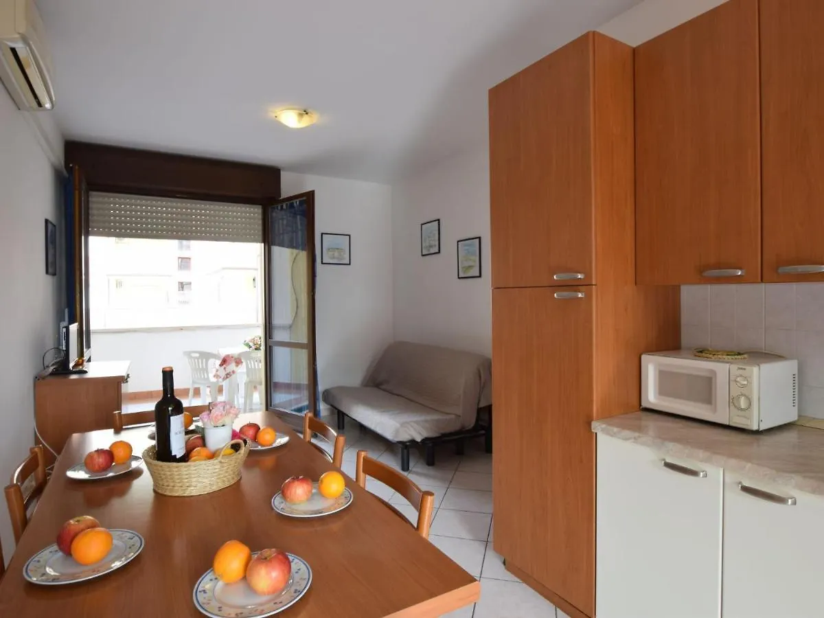 Apartment Acquamarina-2 By Interhome Rosapineta